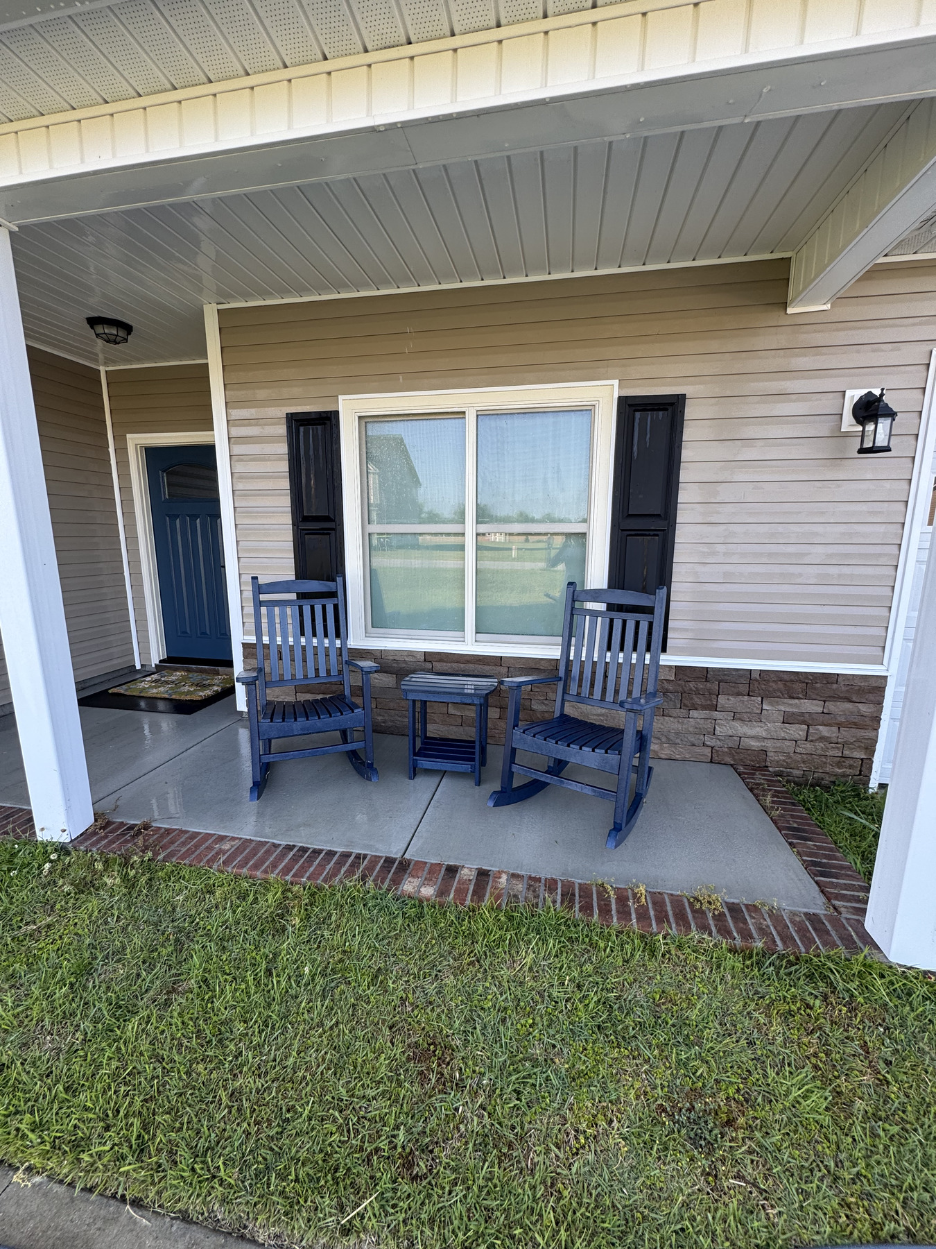 Front porch after cleaning